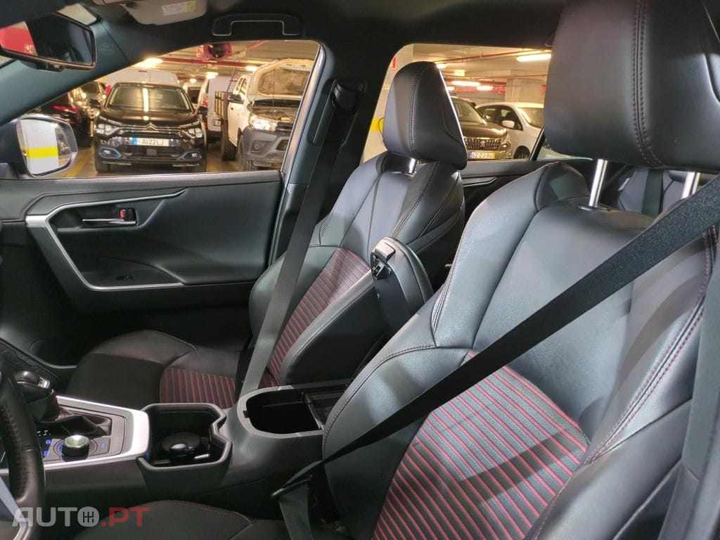 Toyota RAV4 2.5 HDF Plug-in Square Co.AWD-i