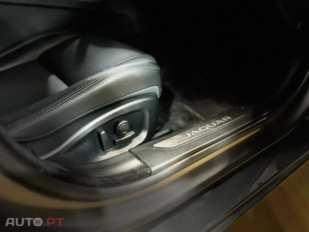 Jaguar XF 2.0 D