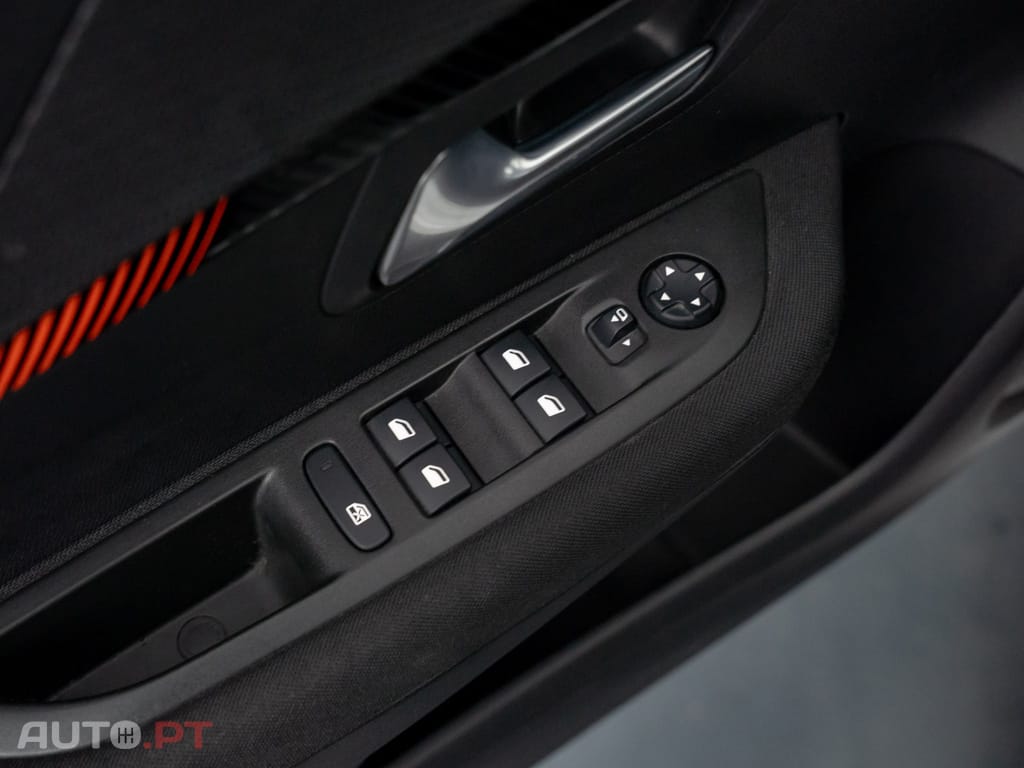 Peugeot E-208 50 kWh Active Pack