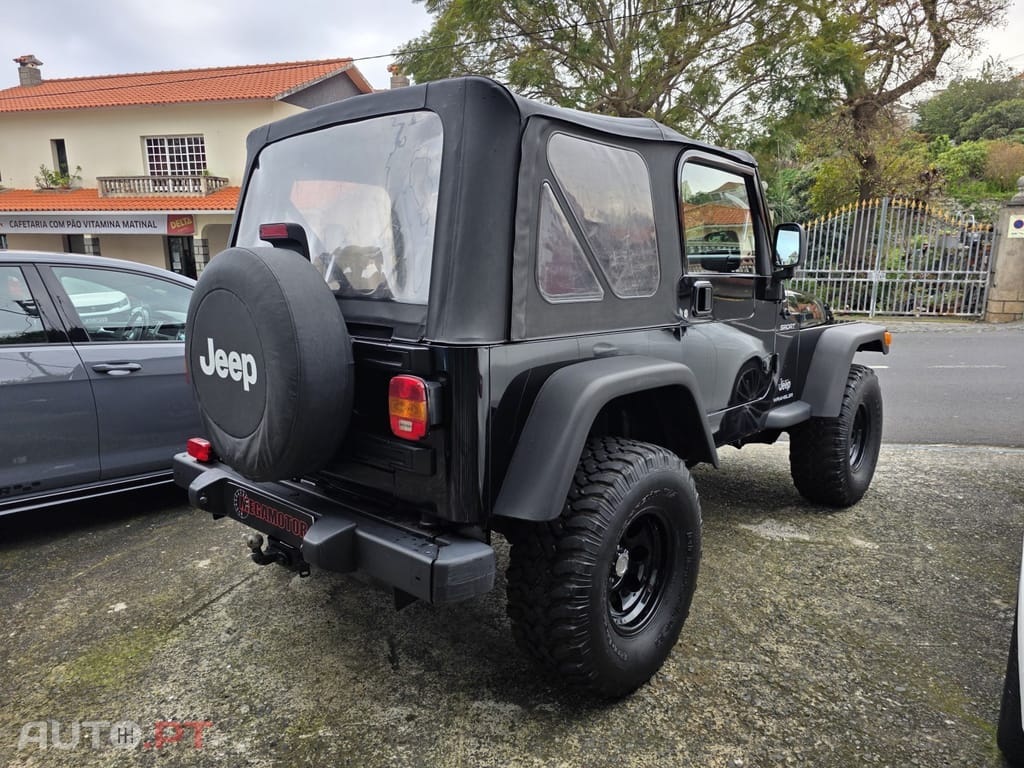 Jeep Wrangler 2.4