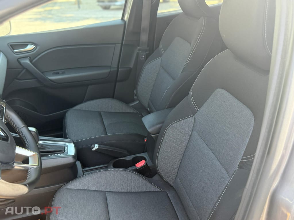 Renault Captur 1.6 E-Tech Full Hybrid Engineered