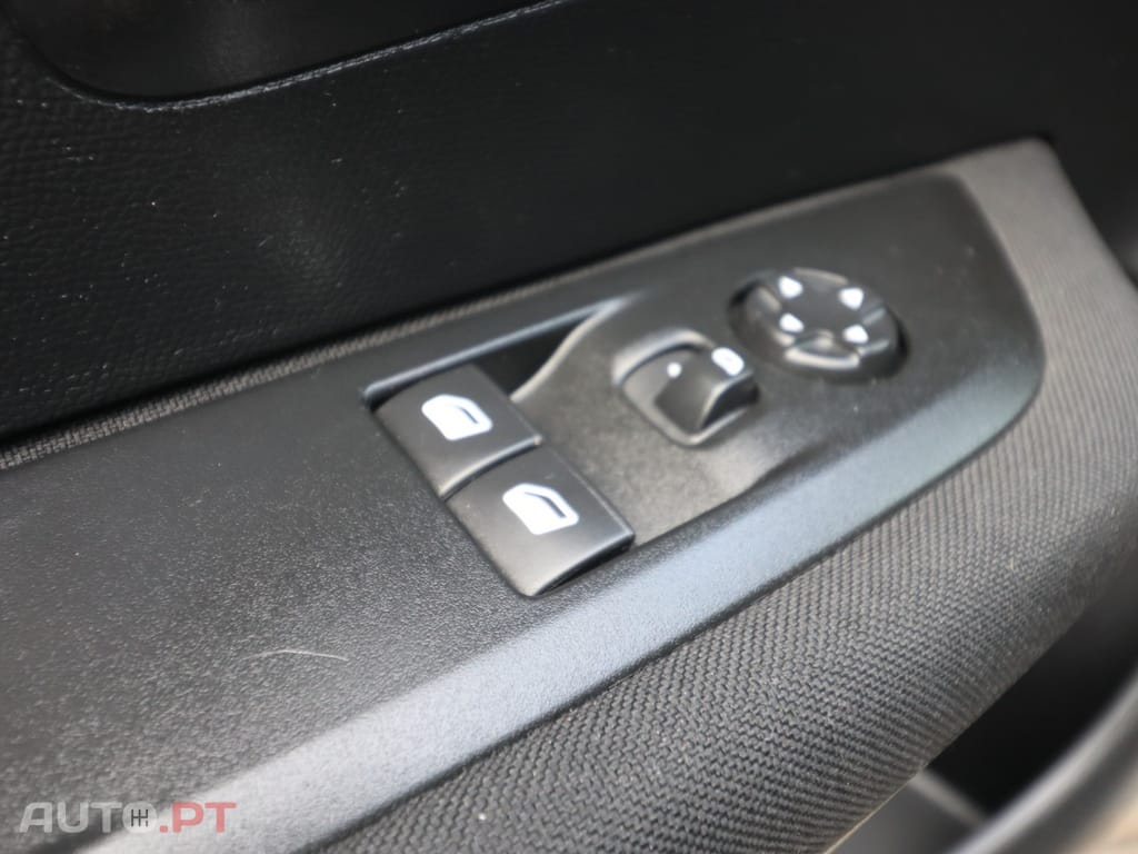 Peugeot 208 1.5 BlueHDi Active