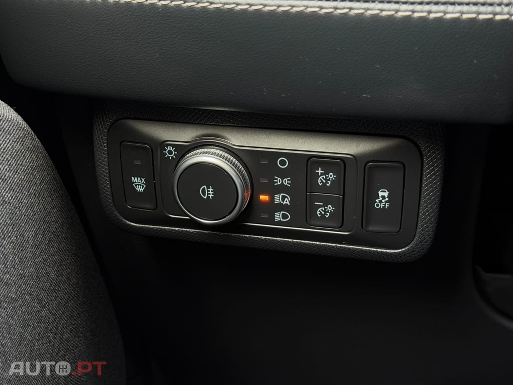 Ford Mustang Mach-E Alargada