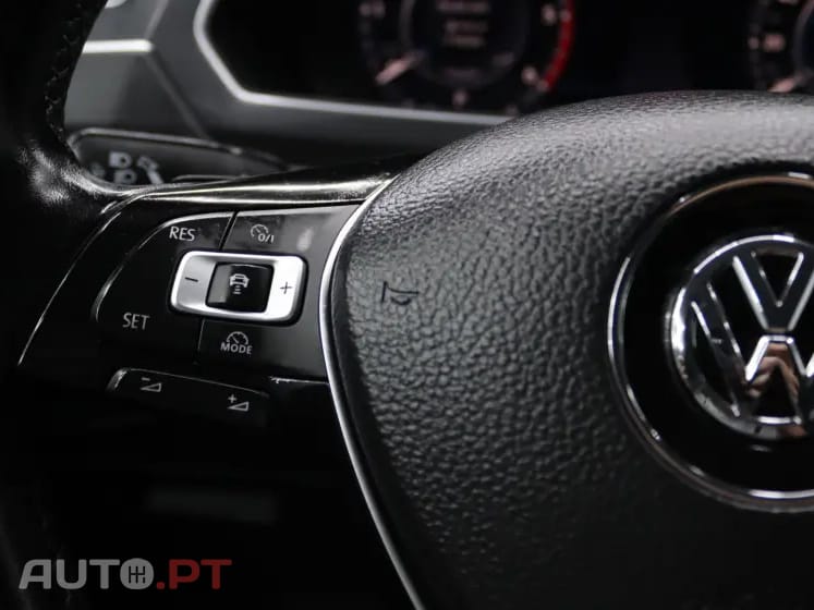 Volkswagen Tiguan 2.0 TDI Highline DSG 4Motion