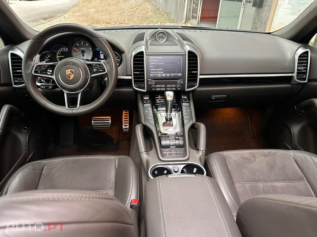 Porsche Cayenne S E-Hybrid Platinum Edition