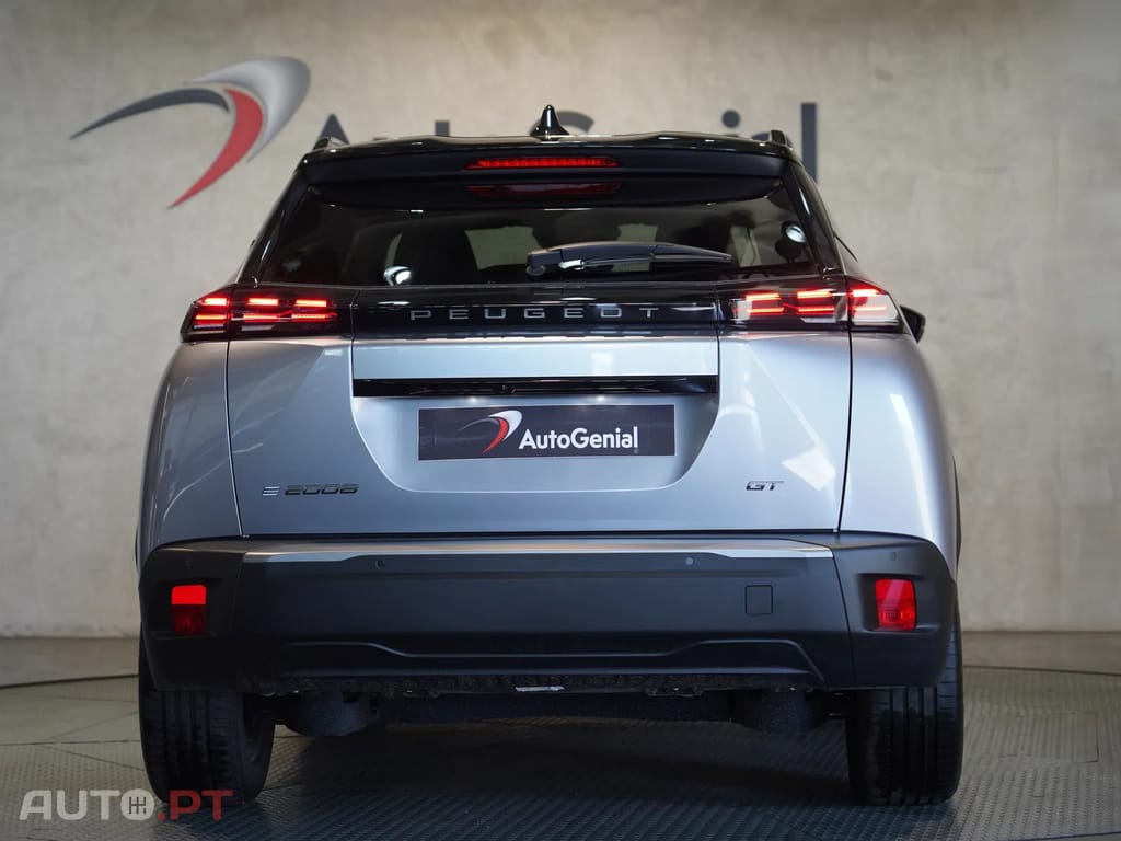 Peugeot E-2008 54 kWh GT