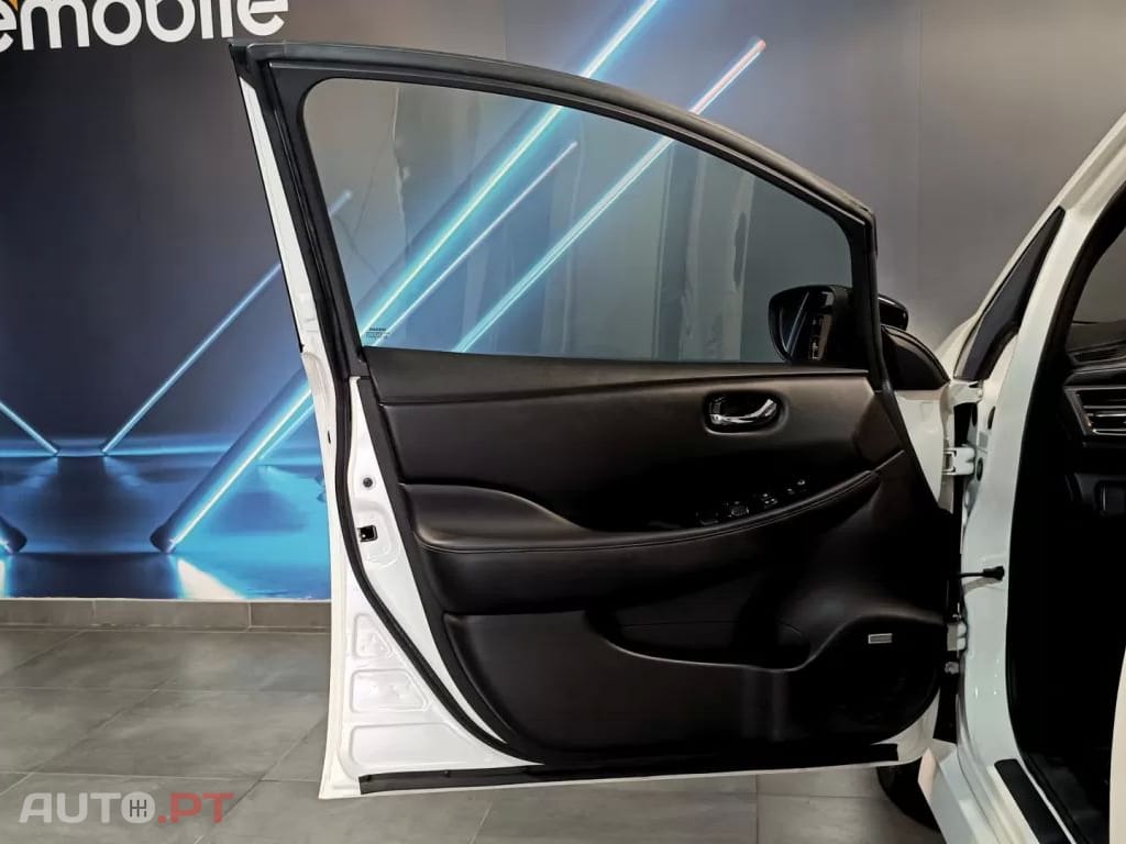 Nissan Leaf N-Connecta Full Led