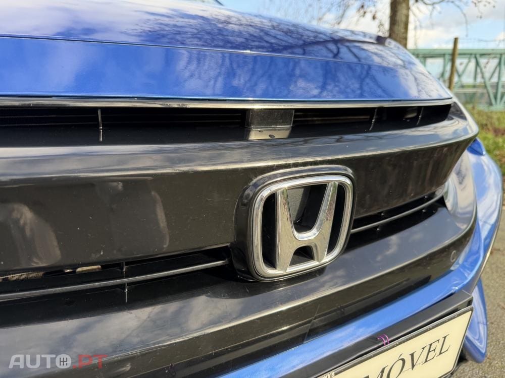 Honda Civic 1.0 i-VTEC Dynamic CVT