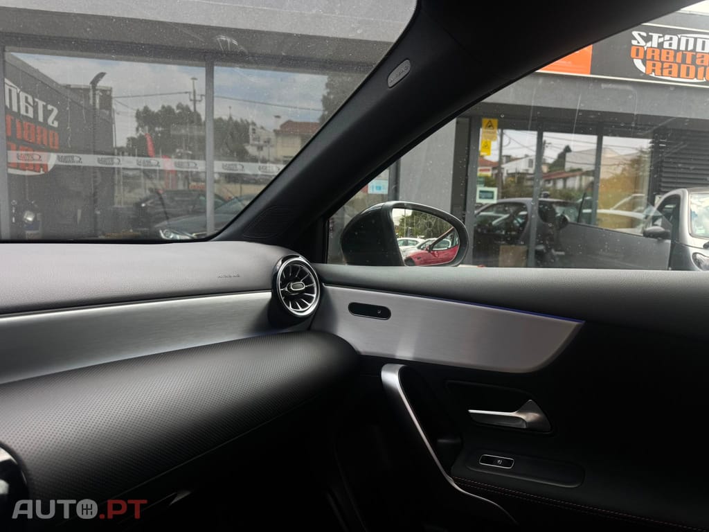 Mercedes-Benz A 180 AMG LINE ECRA FULL LED