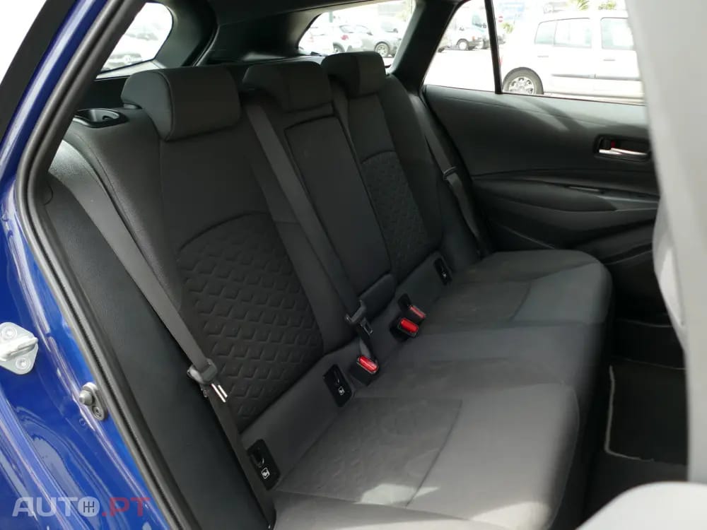 Toyota Corolla 1.8 Hybrid Active