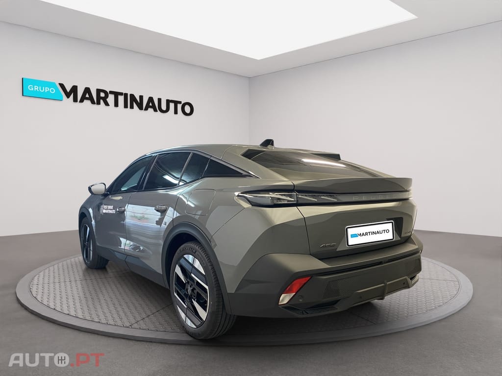 Peugeot 408 1.6 Hybrid GT e-DCS7