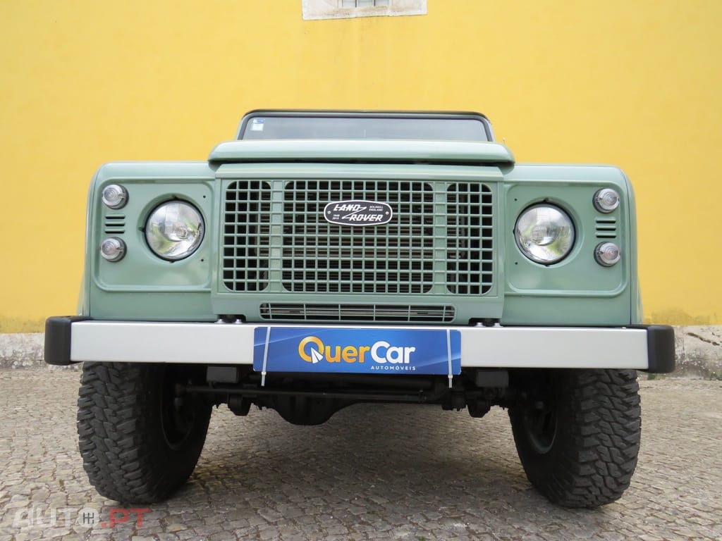 Land Rover Defender TD4 PUMA HERITAGE