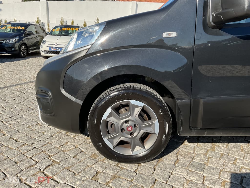 Fiat Fiorino 1.3 M-jet Adventure com 1GD