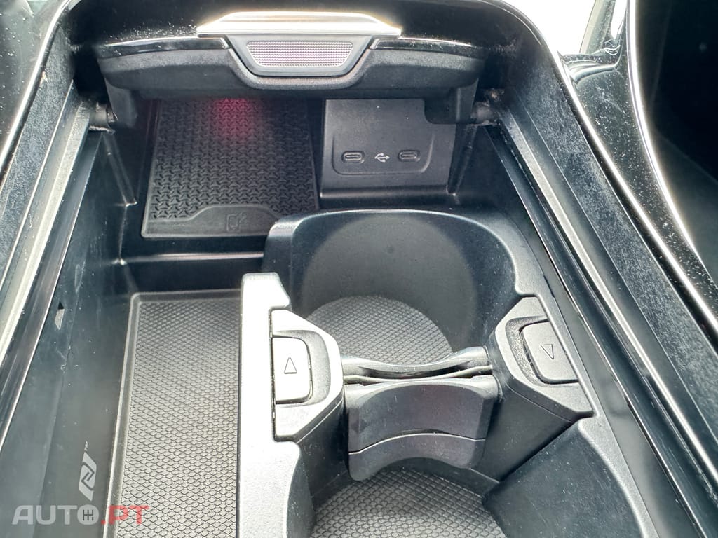Mercedes-Benz C 300 e St Híbrido/Plug-In EQ AMG Line