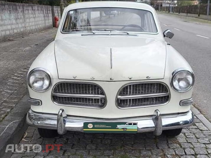 Volvo 122 S(Amazon)