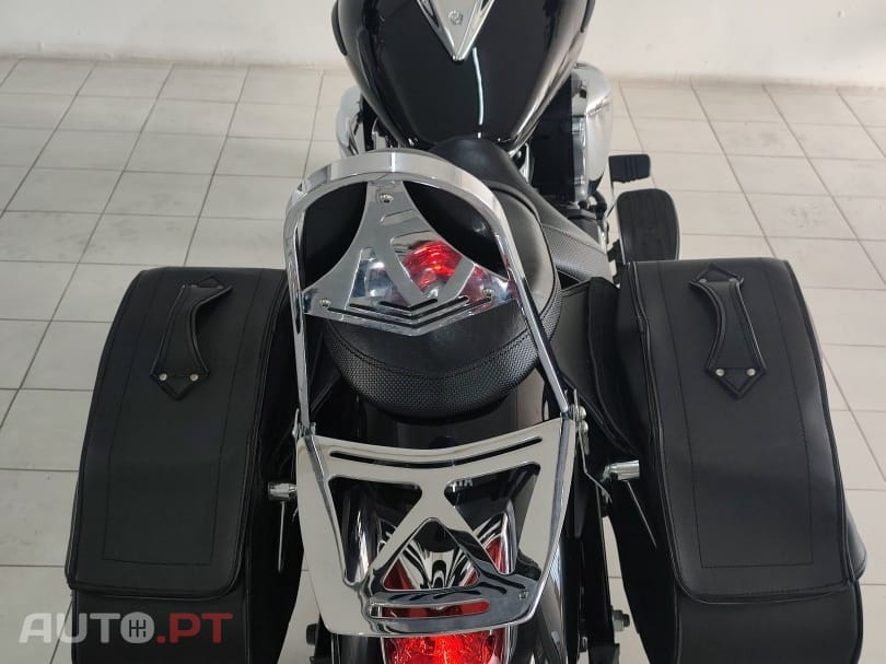 Yamaha XVS 950a Midnight Star