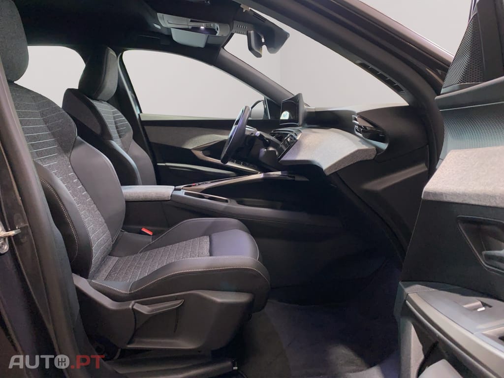 Peugeot 3008 1.2 Hybrid Allure e-DCS6