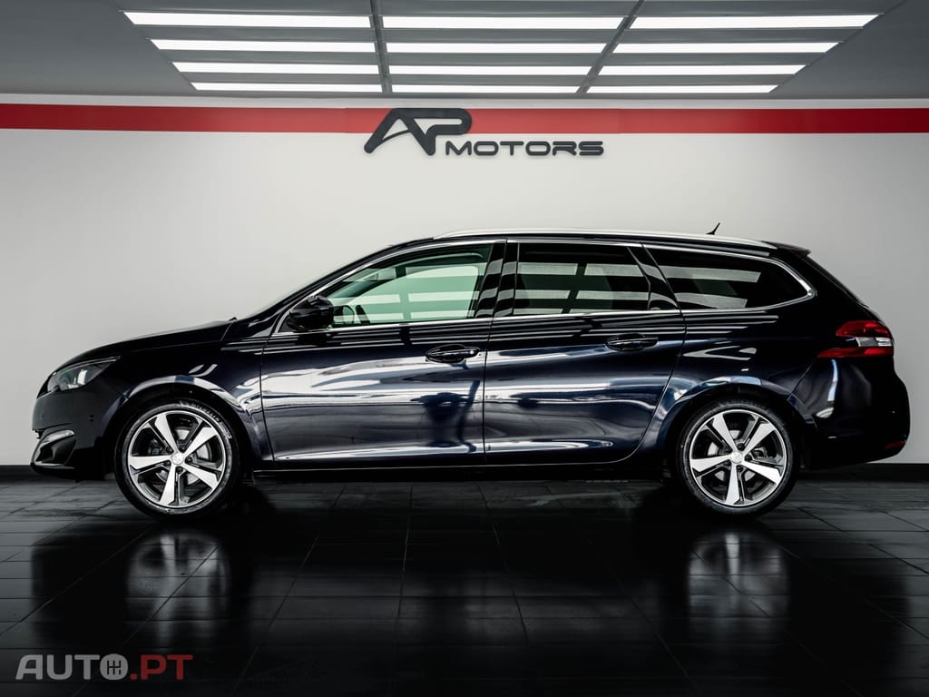 Peugeot 308 SW 1.2 PureTech Style J17