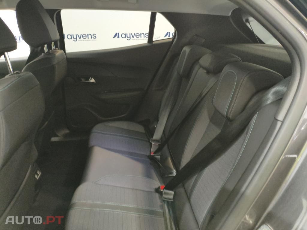 Peugeot 2008 1.2 PureTech Allure