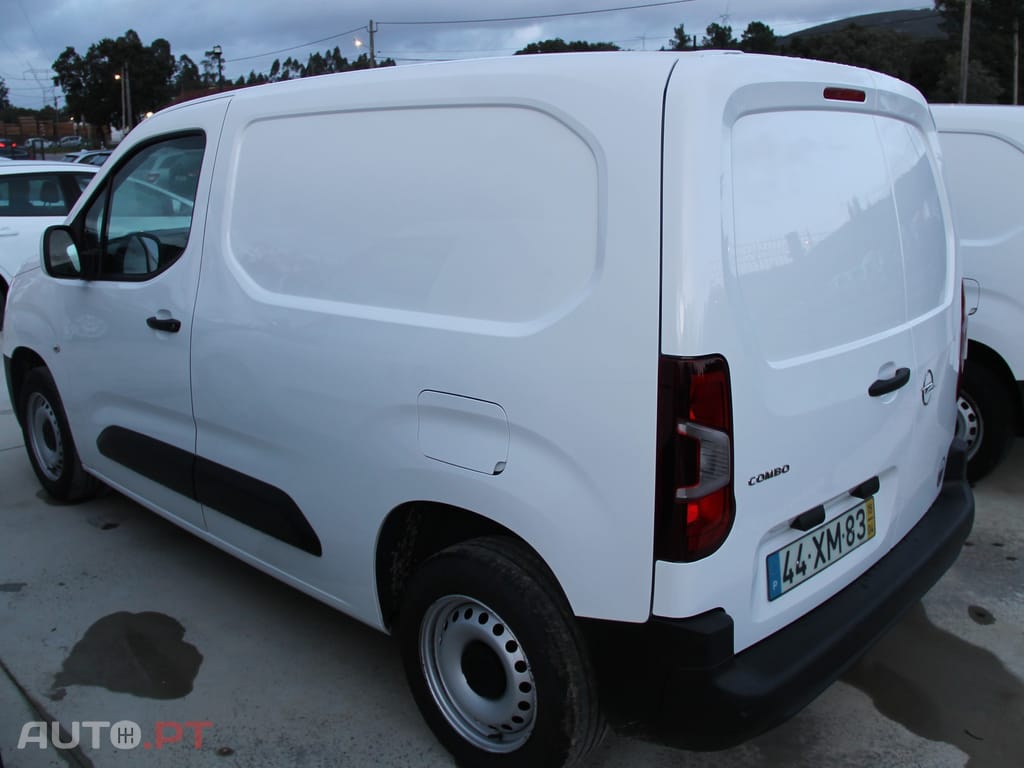 Opel Combo 1.5 CDTi L1H1 Enjoy