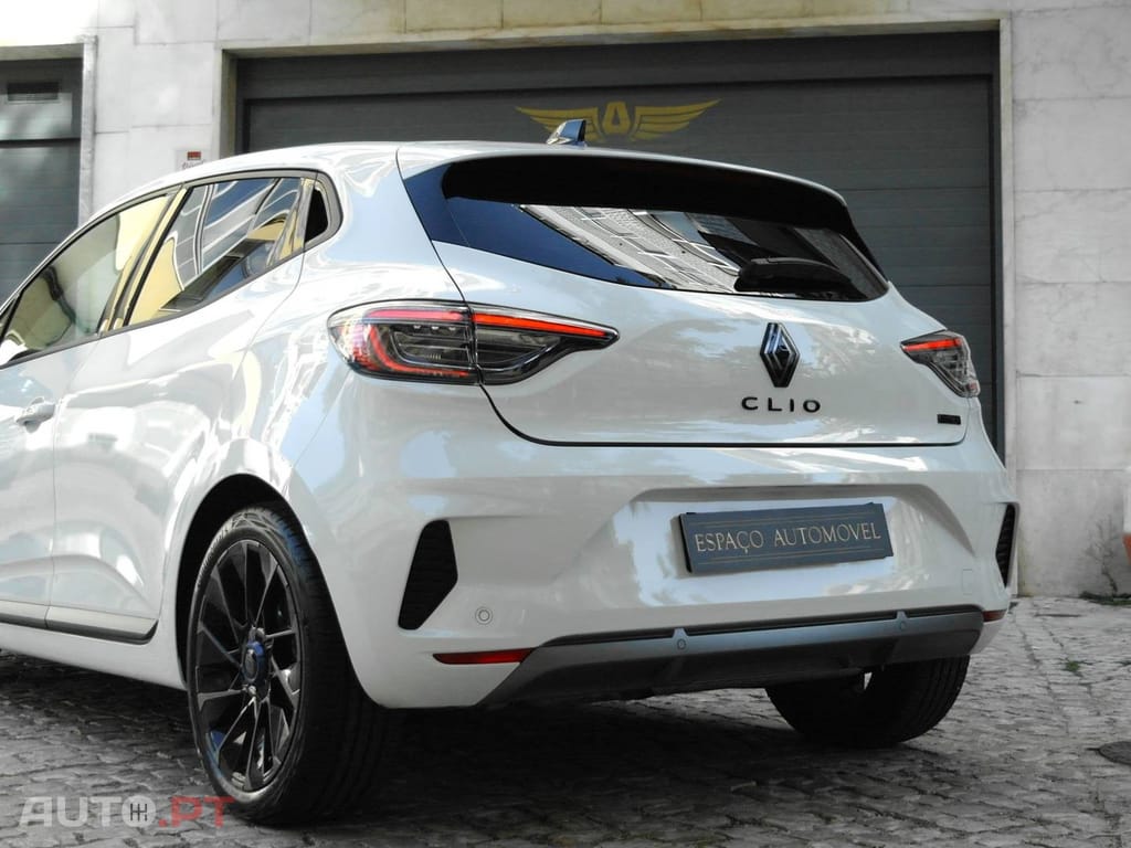 Renault Clio 1.6 E-Tech Full Hybrid Esprit Alpine