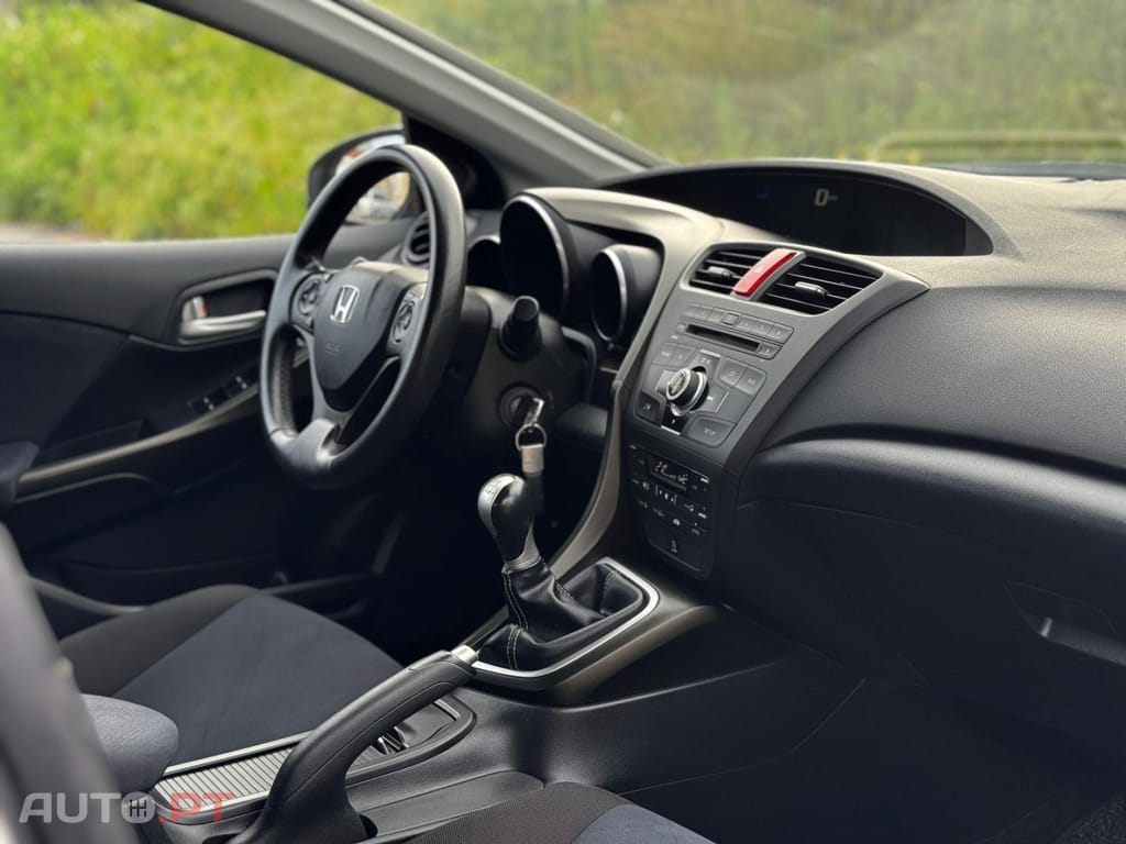 Honda Civic 1.6 i-DTEC Elegance+Connect Navi