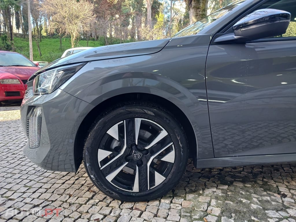 Peugeot 208 1.2 Hybrid Allure e-DCS6