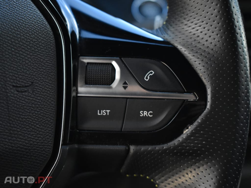 Peugeot E-208 50 kWh GT