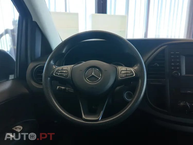 Mercedes-Benz Vito Outro