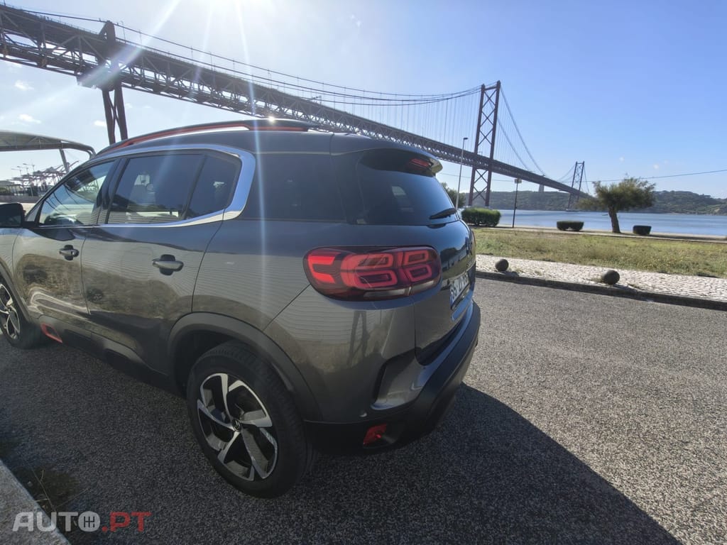 Citroën C5 Aircross 1.2 PureTech Shine — fotografia 16