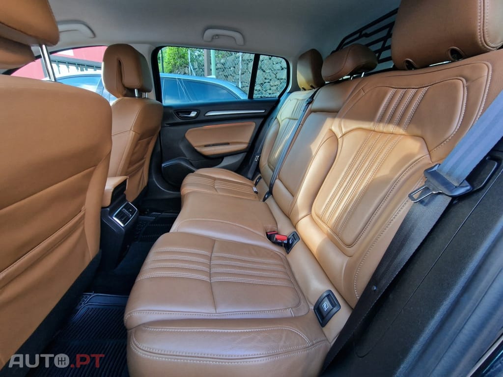 Renault Mégane Sport Tourer 1.5 Blue dCi Bose Edition