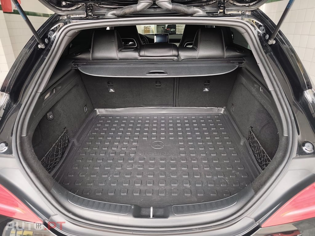 Mercedes-Benz CLA 200 d Shooting Brake Urban