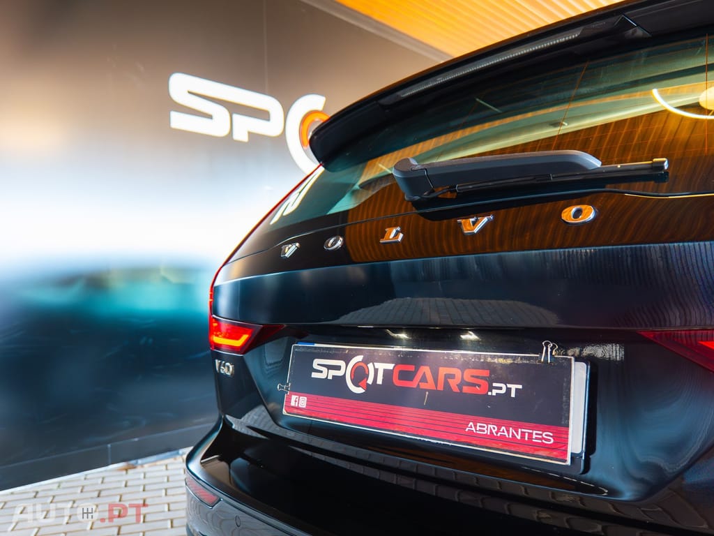 Volvo V60 2.0 D4 Momentum Geartronic