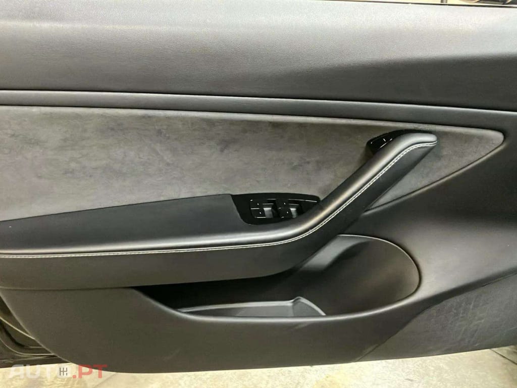 Tesla Model 3 Long-Range Dual Motor AWD