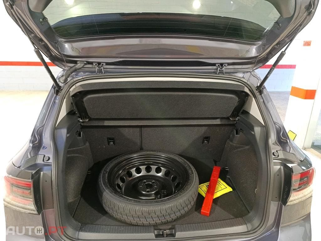 Volkswagen T-Cross 1.0 TSI Urban DSG