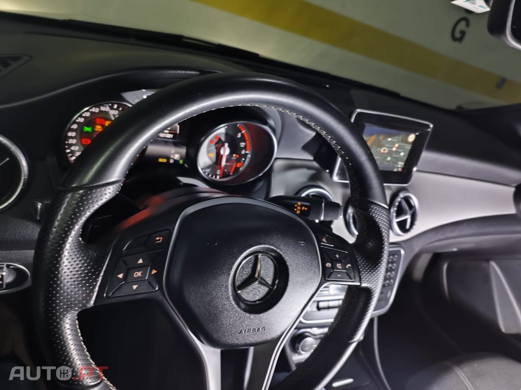 Mercedes-Benz CLA 220 CDi 7G-DCT Urban Line