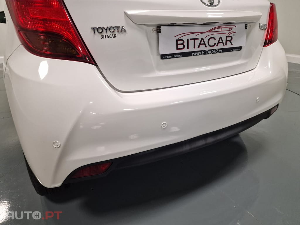 Toyota Yaris BIZZ 1.4 D-4D 90CV IVA DEDUTIVEL
