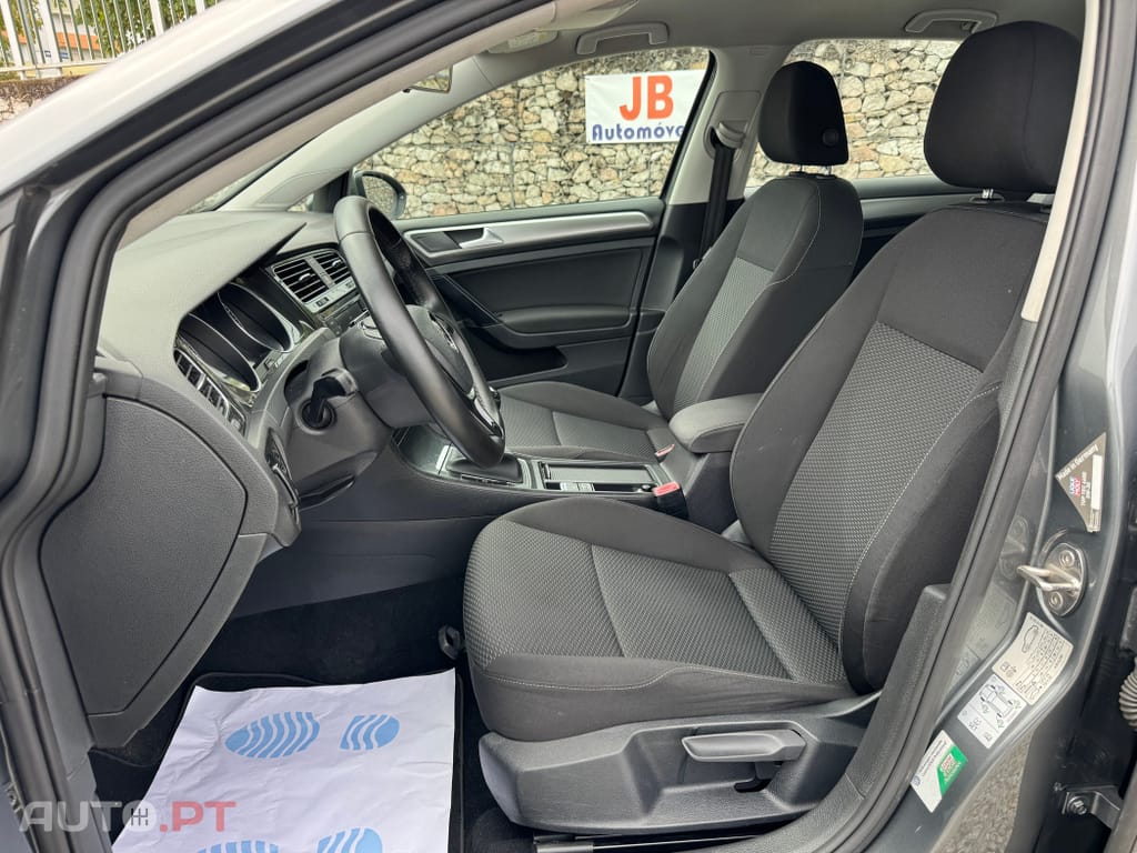 Volkswagen Golf 1.6 TDI Confortline
