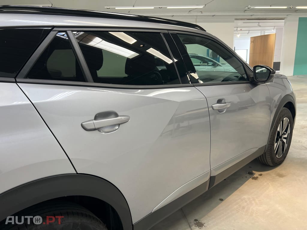 Peugeot 2008 1.2 Hybrid Allure e-DCS6