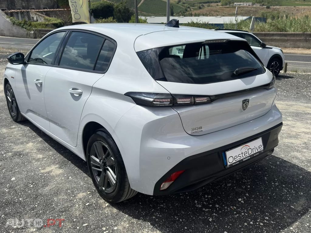 Peugeot 308 1.2 Hybrid Style e-DCS6