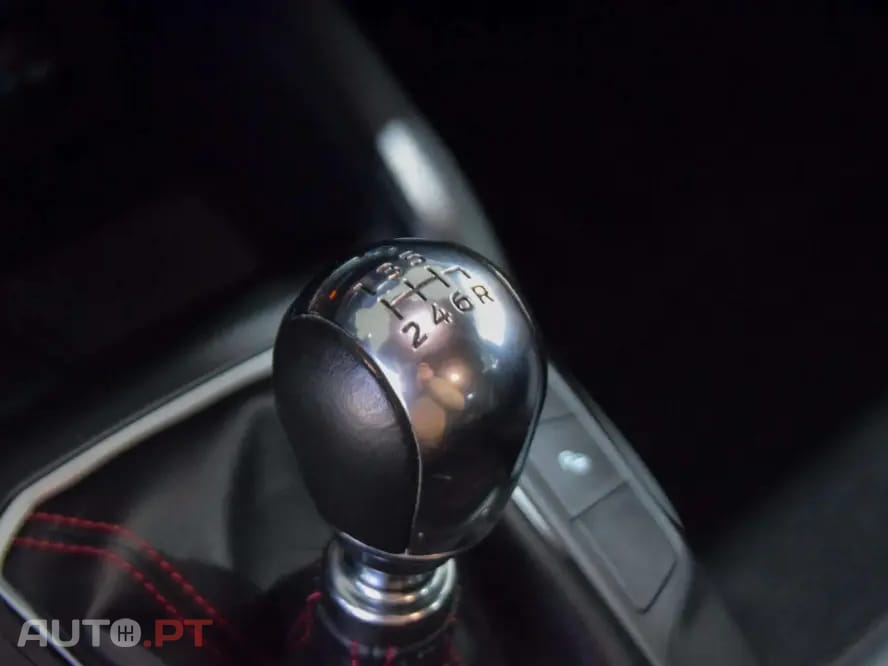 Ford Focus SW 1.0 EcoBoost ST-Line