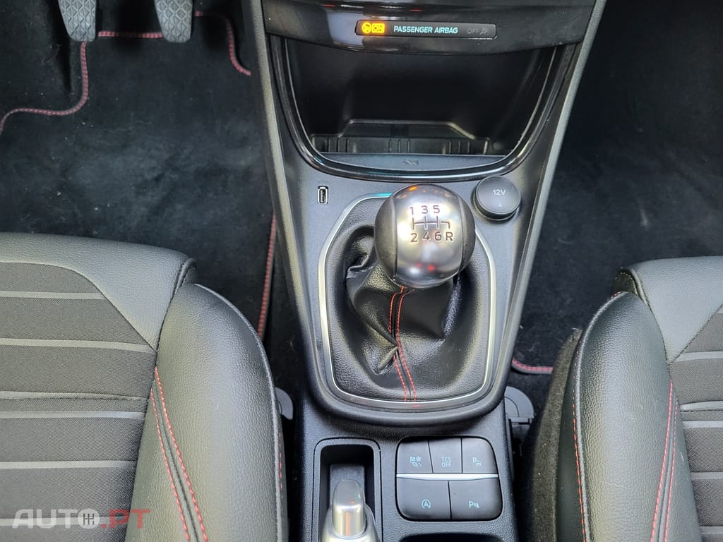 Ford Puma 1.0 EcoBoost MHEV ST-Line X