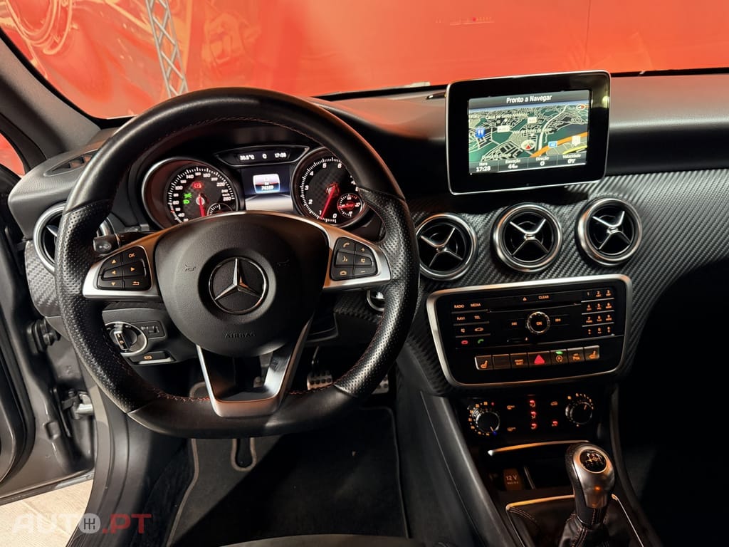 Mercedes-Benz A 200 AMG Line
