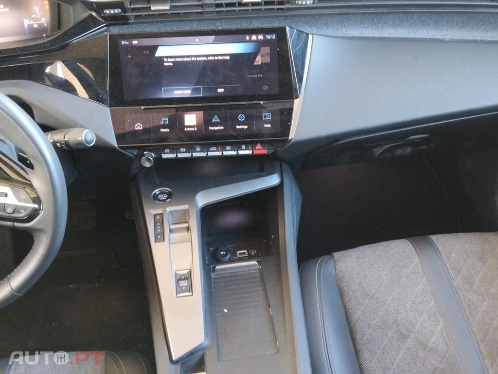 Peugeot 408 PureTech 130 EAT8 Allure Pack