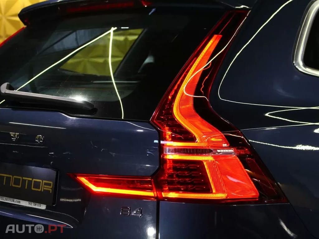 Volvo XC60 2.0 B4 Momentum