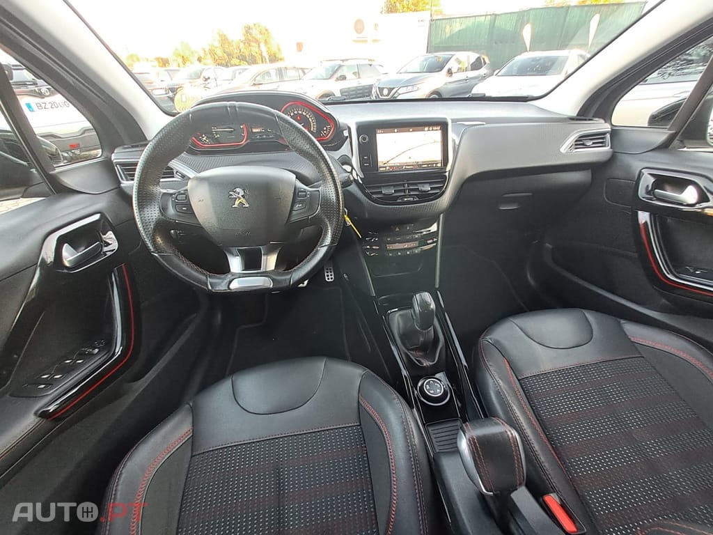 Peugeot 2008 1.2 PureTech GT Line