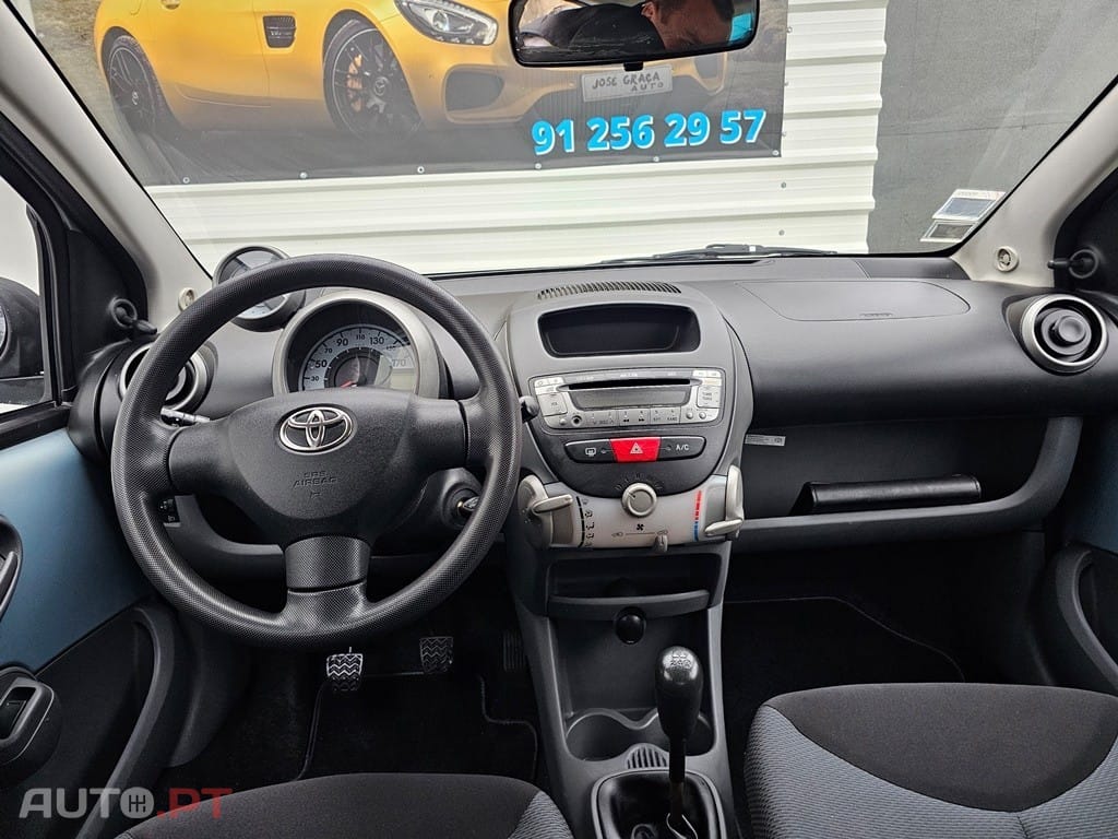 Toyota Aygo 1.0 + AC — fotografia 9