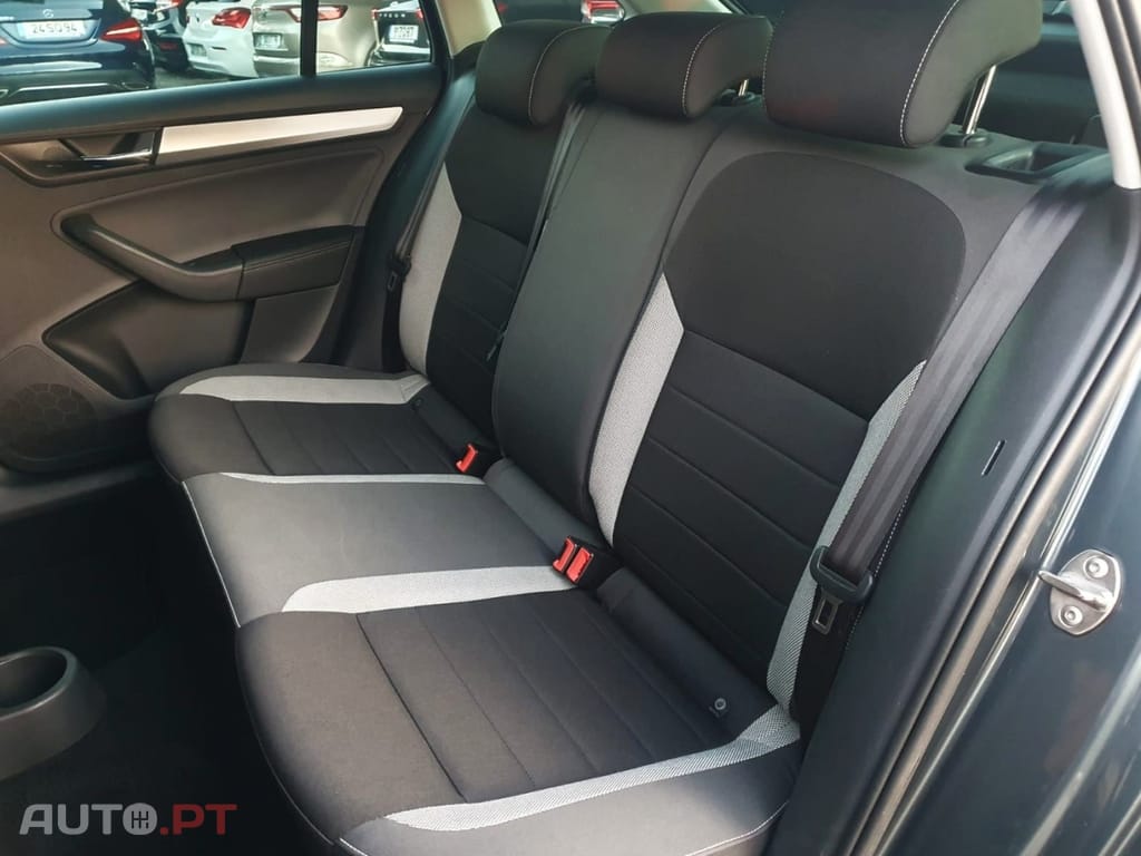 Skoda Rapid Spaceback 1.0 TSI Ambition