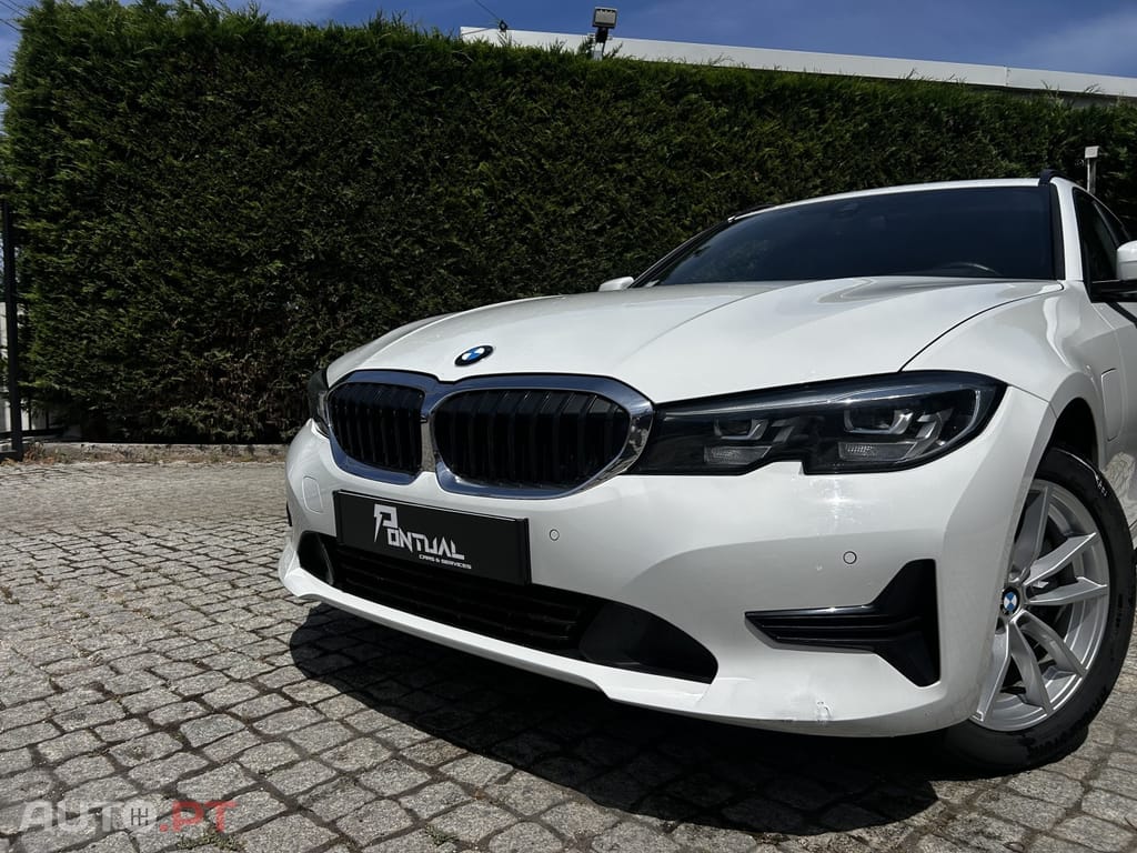 BMW 320 e Touring Line Luxury Auto