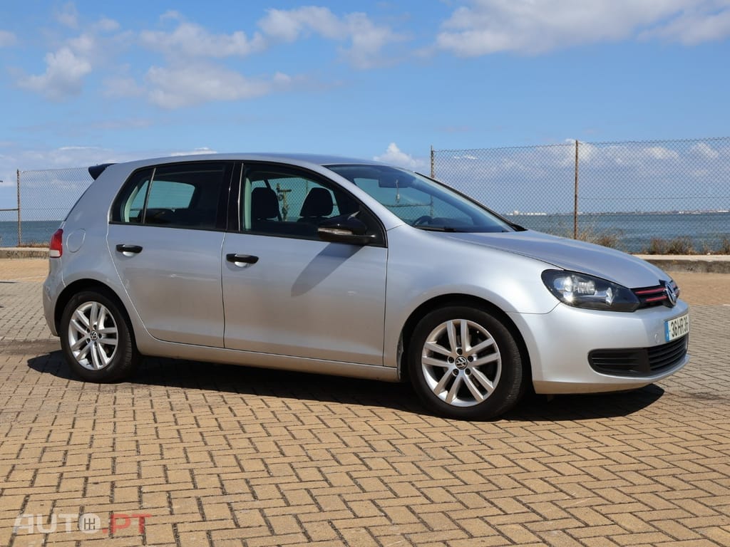 Volkswagen Golf 2.0 TDi Confortline